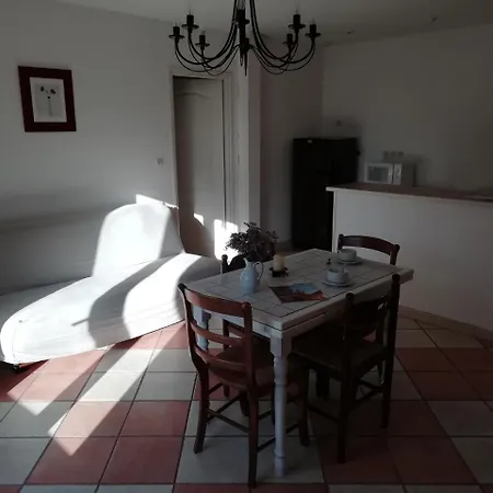 D'hôtes Edoniaa *